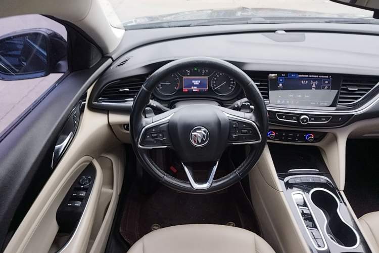 Used Buick Regal 2020 552T Elite Edition Steering Wheel