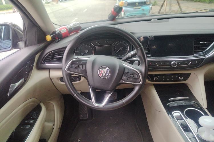 Used Buick Regal 2020 552T Elite Edition Steering Wheel