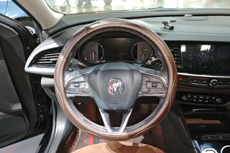 Used Buick Regal 2020 552T Luxury Version Steering Wheel
