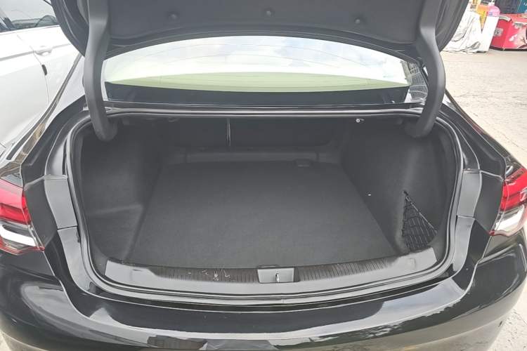 Used Buick Regal 2020 552T Elite Edition Trunk