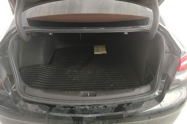 Used Buick Regal 2020 552T Elite Edition Trunk