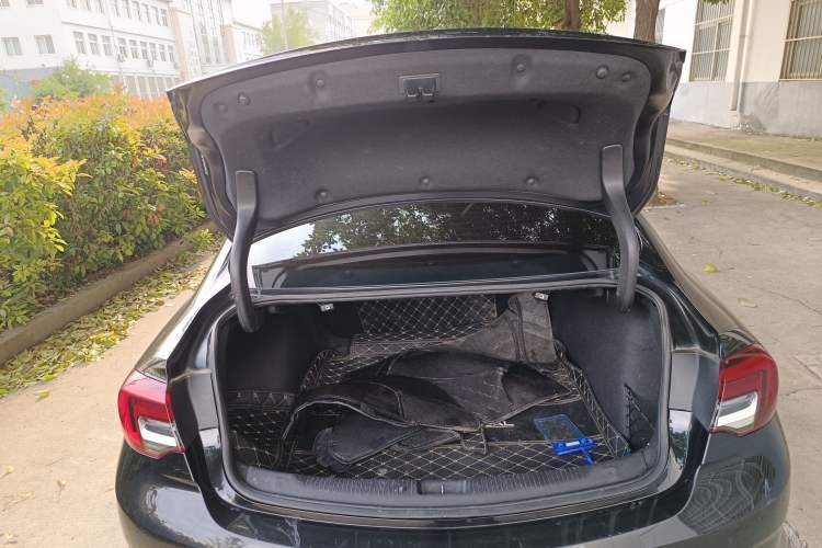Used Buick Regal 2020 552T Elite Edition Trunk