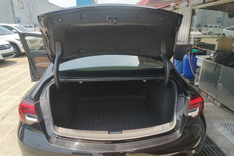 Used Buick Regal 2020 552T Luxury Version Trunk