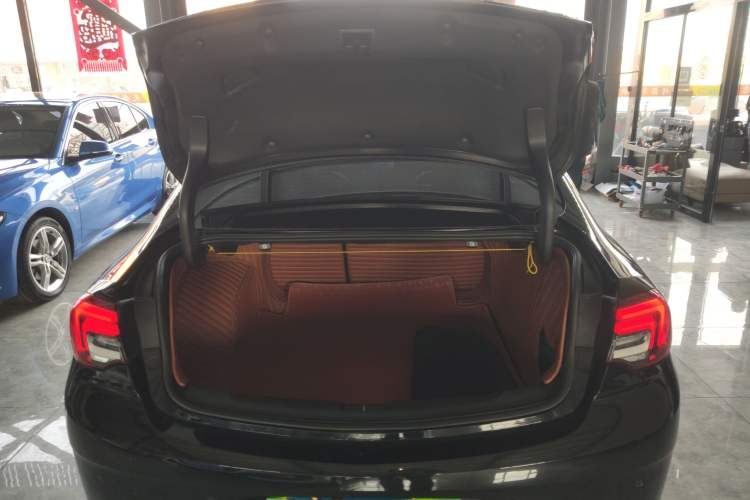 Used Buick Regal 2020 552T Luxury Version Trunk