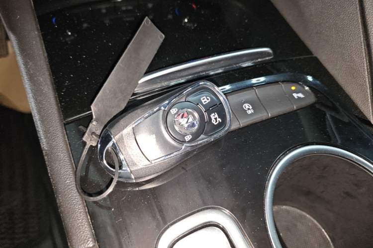Used Buick Regal 2020 552T Elite Edition Vehicle Key