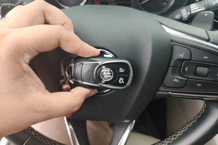 Used Buick Regal 2020 552T Elite Edition Vehicle Key