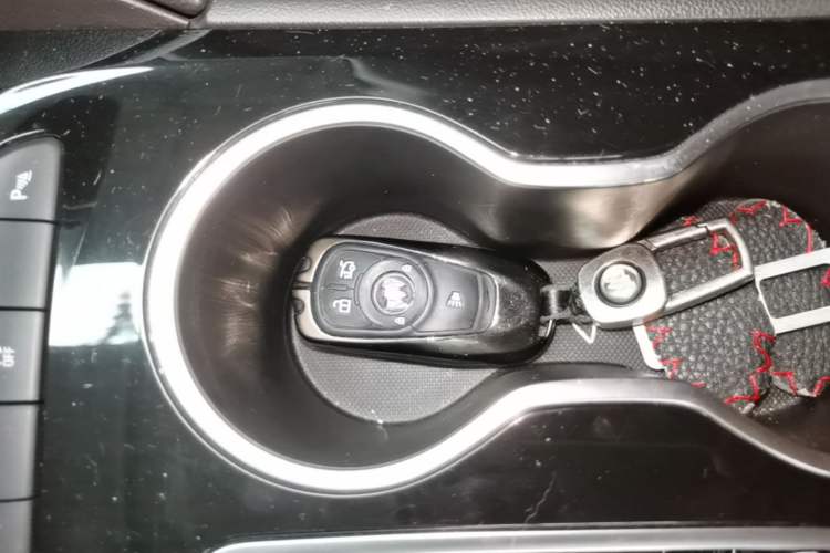 Used Buick Regal 2020 552T Luxury Version Vehicle Key