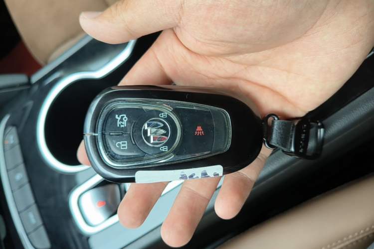 Used Buick Regal 2020 552T Luxury Version Vehicle Key