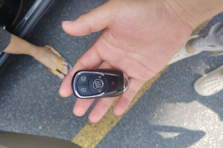 Used Buick Regal 2020 552T Elite Edition Vehicle Key