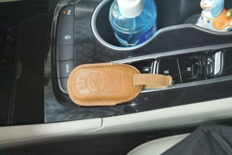 Used Buick Regal 2020 552T Elite Edition Vehicle Key