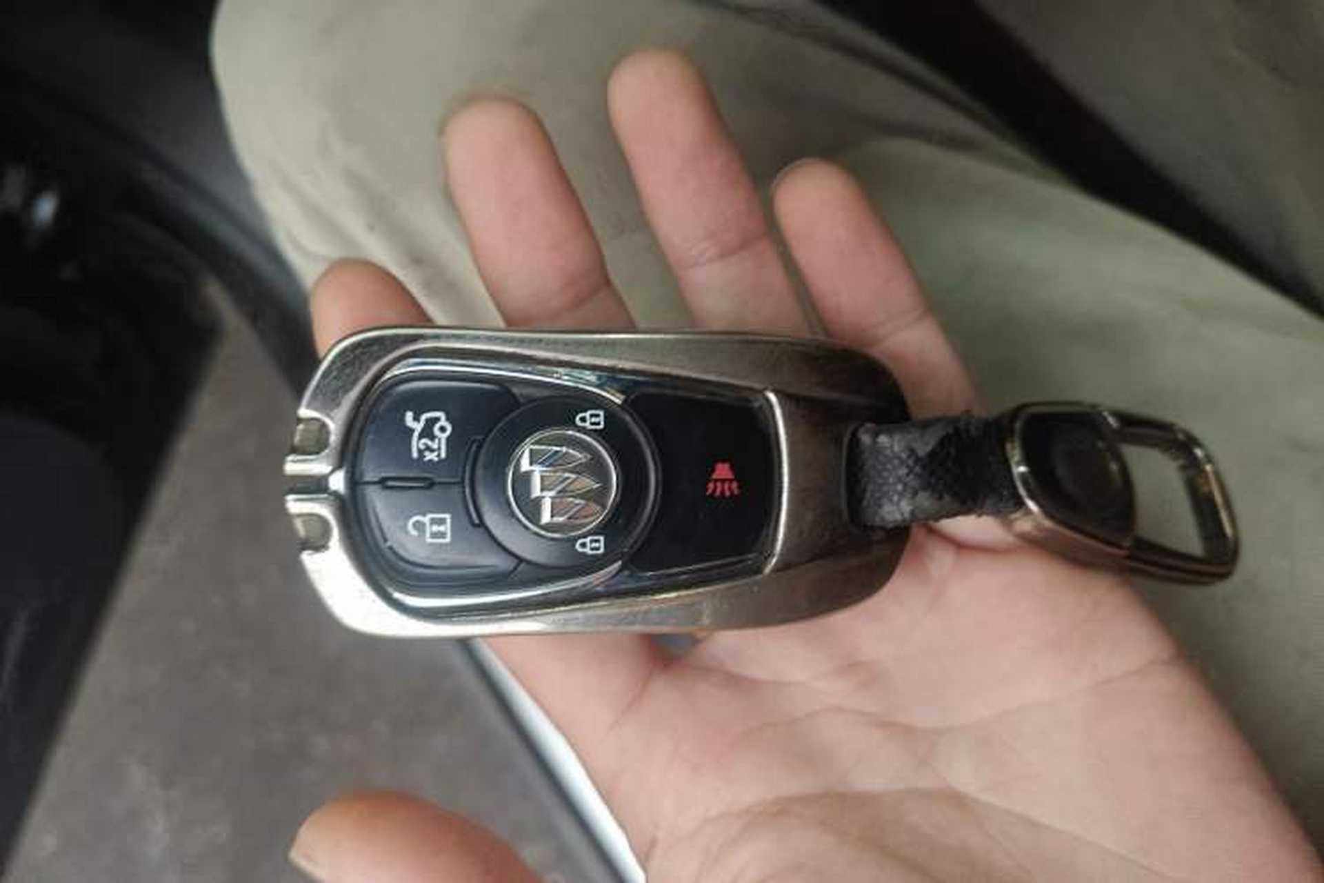 Used Buick Regal 2020 552T Luxury Version Vehicle Key