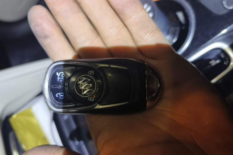 Used Buick Regal 2020 552T Elite Edition Vehicle Key