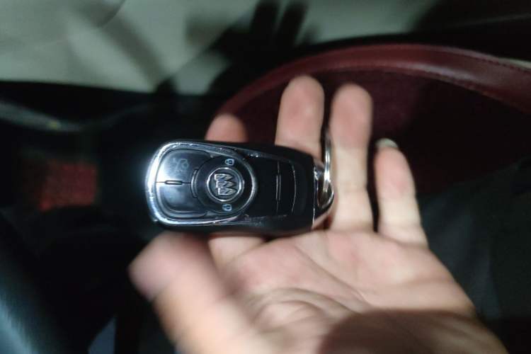 Used Buick Regal 2020 552T Elite Edition Vehicle Key