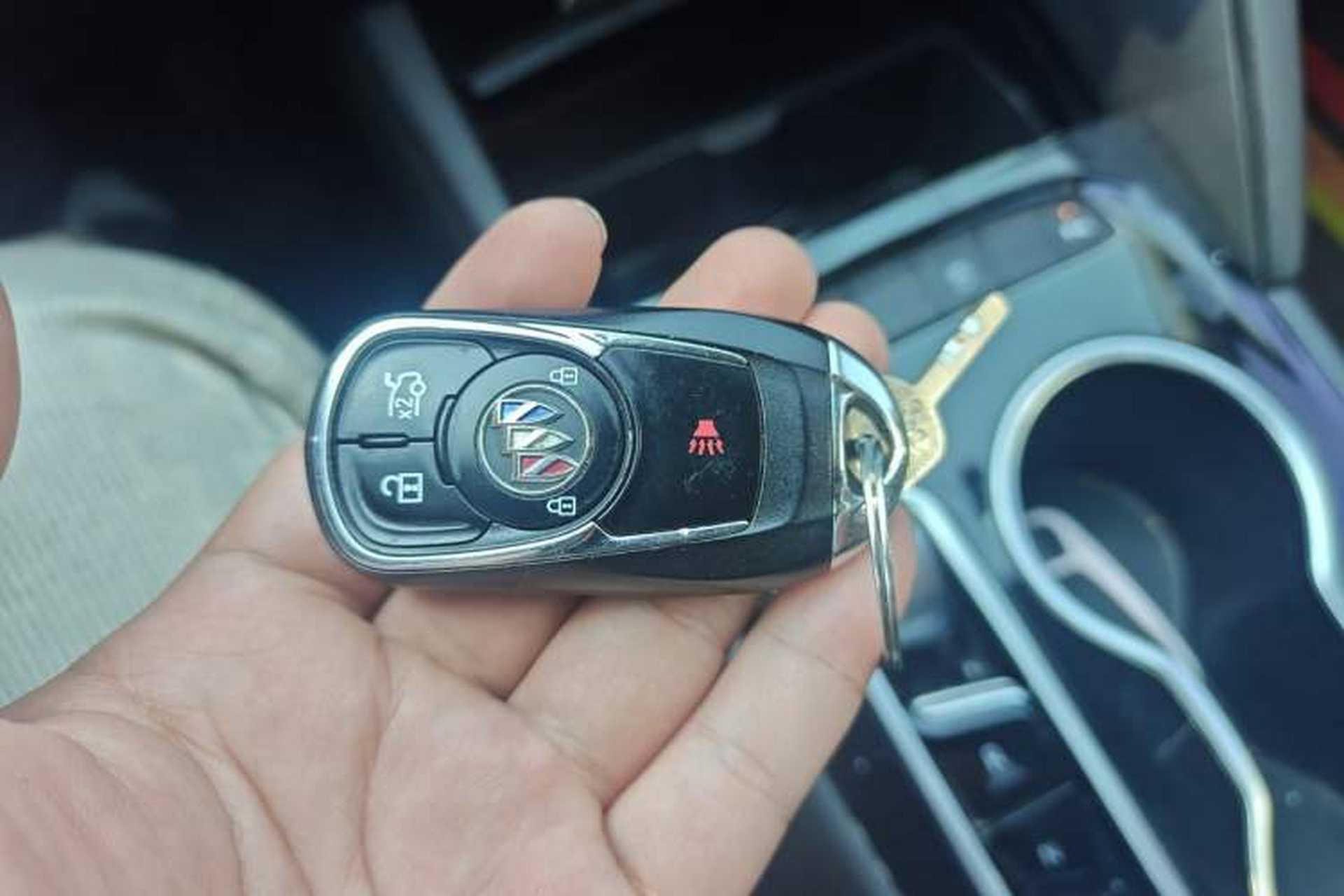 Used Buick Regal 2020 552T Luxury Version Vehicle Key