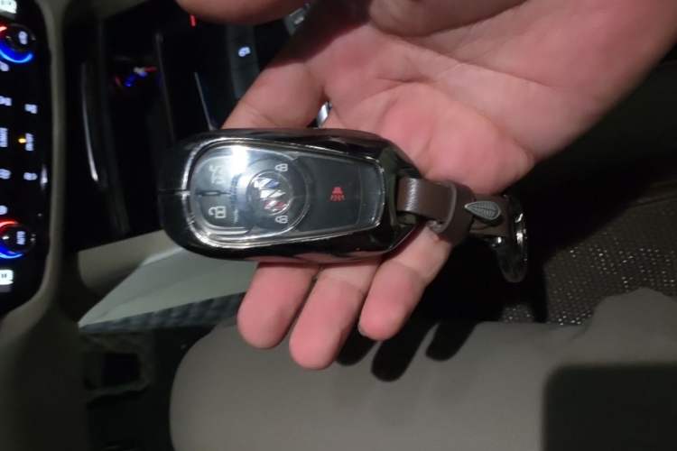 Used Buick Regal 2020 552T Elite Edition Vehicle Key