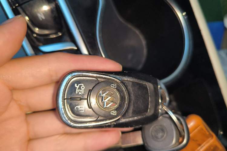Used Buick Regal 2020 552T Elite Edition Vehicle Key