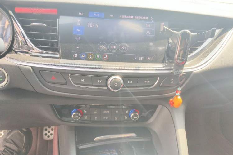 Used Buick Regal 2020 GS 28T Prestige Model Audio And AC Panel