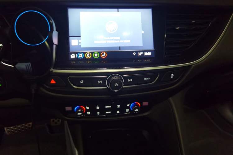 Used Buick Regal 2020 GS 28T Prestige Model Audio And AC Panel
