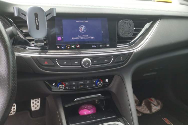 Used Buick Regal 2020 GS 28T Prestige Model Audio And AC Panel