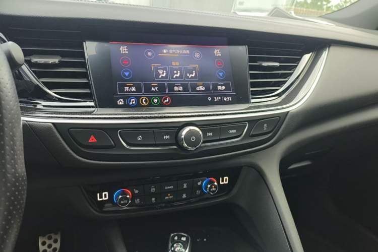 Used Buick Regal 2020 GS 28T Prestige Model Audio And AC Panel