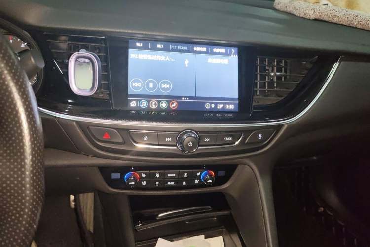Used Buick Regal 2020 GS 28T Prestige Model Audio And AC Panel