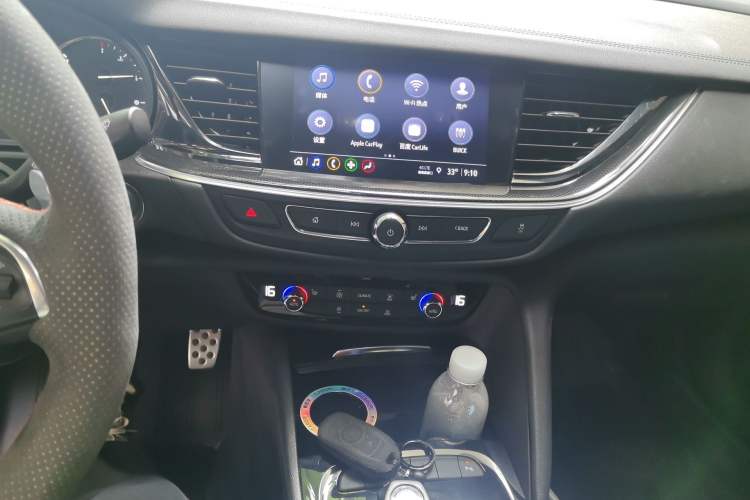 Used Buick Regal 2020 GS 28T Elite Model Audio And AC Panel
