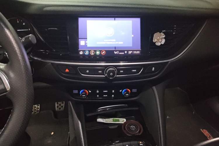 Used Buick Regal 2020 GS 28T Elite Model Audio And AC Panel