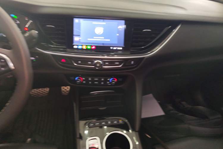 Used Buick Regal 2020 GS 28T Prestige Model Audio And AC Panel