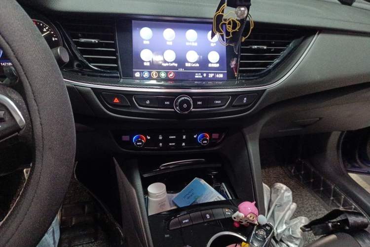 Used Buick Regal 2020 GS 28T Elite Model Audio And AC Panel