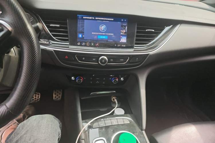 Used Buick Regal 2020 GS 28T Elite Model Audio And AC Panel