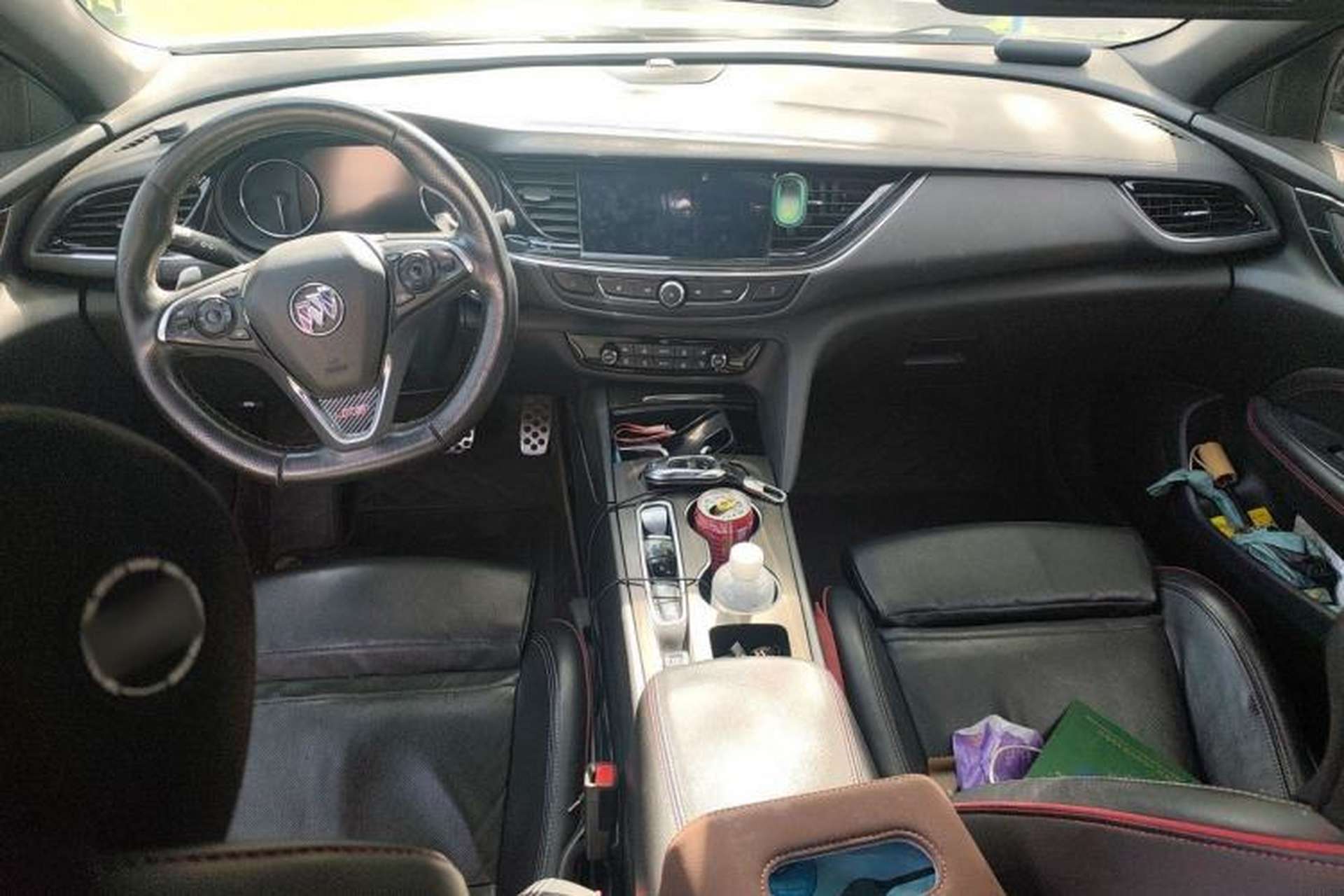 Used Buick Regal 2020 GS 28T Elite Model Center Console
