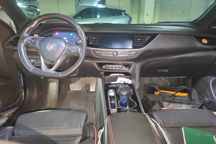 Used Buick Regal 2020 GS 28T Elite Model Center Console