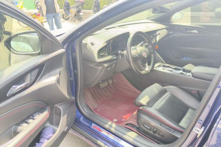 Used Buick Regal 2020 GS 28T Prestige Model Driver Seat
