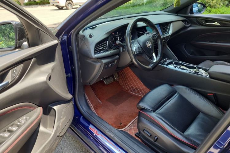 Used Buick Regal 2020 GS 28T Elite Model Driver Seat