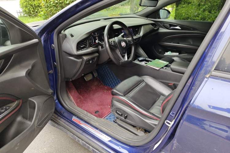 Used Buick Regal 2020 GS 28T Elite Model Driver Seat