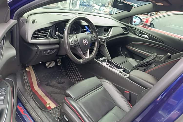 Used Buick Regal 2020 GS 28T Elite Model Driver Seat