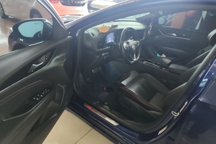Used Buick Regal 2020 GS 28T Elite Model Driver Seat