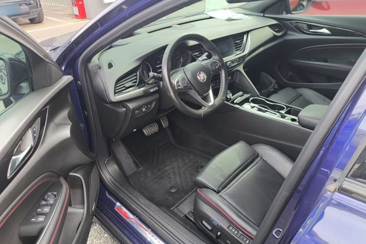 Used Buick Regal 2020 GS 28T Prestige Model Driver Seat