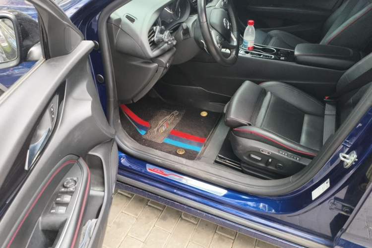 Used Buick Regal 2020 GS 28T Prestige Model Driver Seat