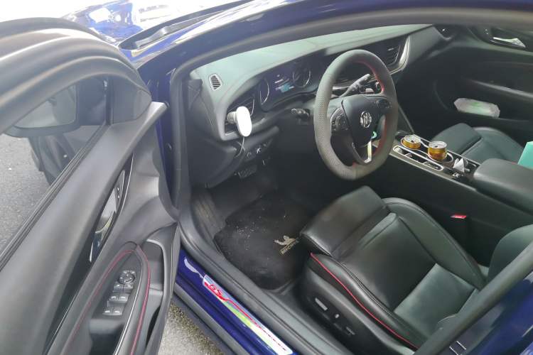 Used Buick Regal 2020 GS 28T Elite Model Driver Seat