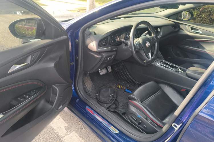 Used Buick Regal 2020 GS 28T Prestige Model Driver Seat