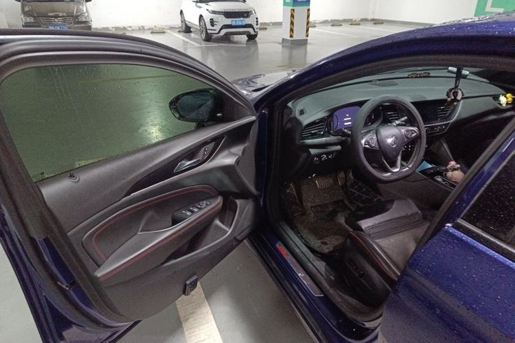 Used Buick Regal 2020 GS 28T Elite Model Driver Seat