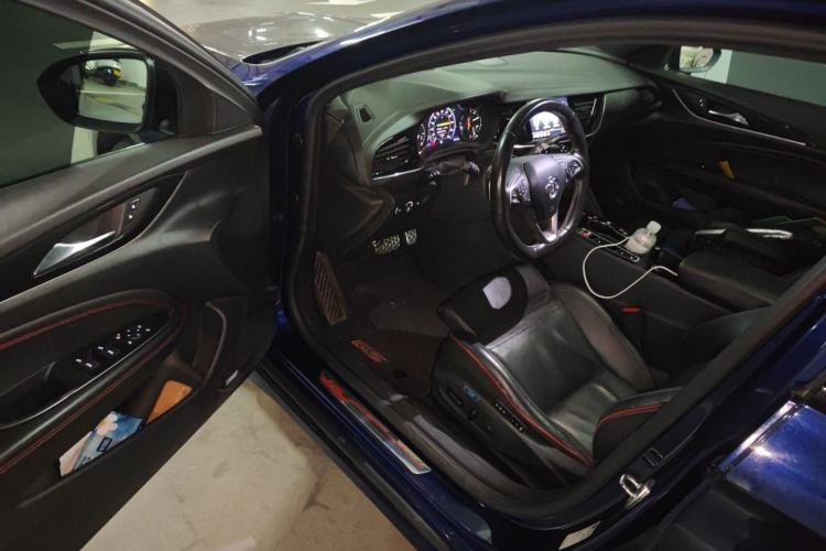Used Buick Regal 2020 GS 28T Prestige Model Driver Seat