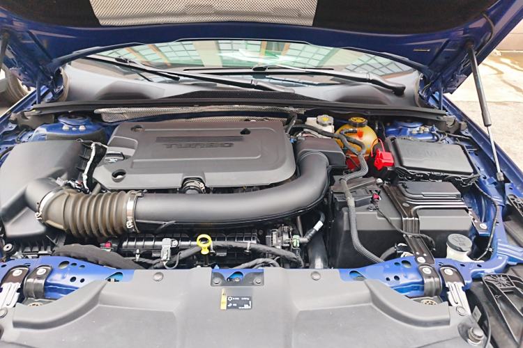 Used Buick Regal 2020 GS 28T Elite Model Engine Bay