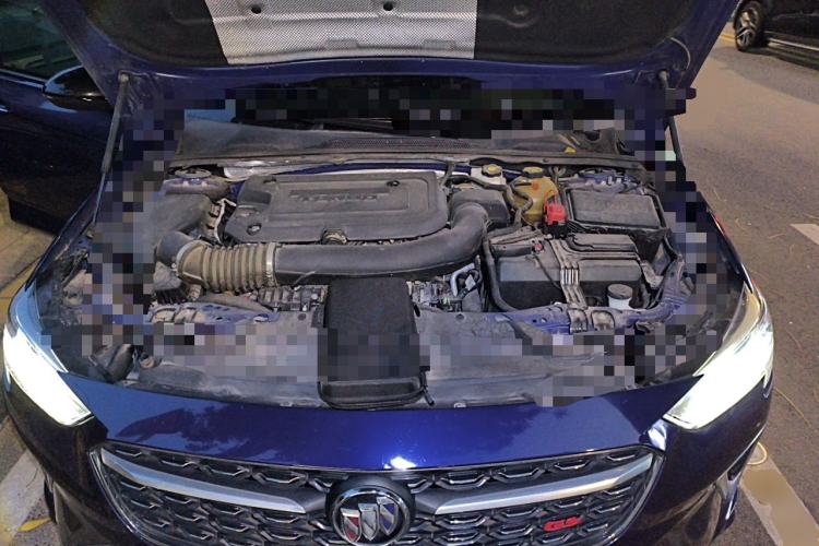 Used Buick Regal 2020 GS 28T Elite Model Engine Bay