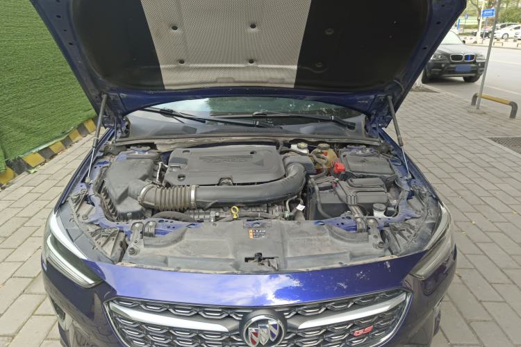 Used Buick Regal 2020 GS 28T Elite Model Engine Bay