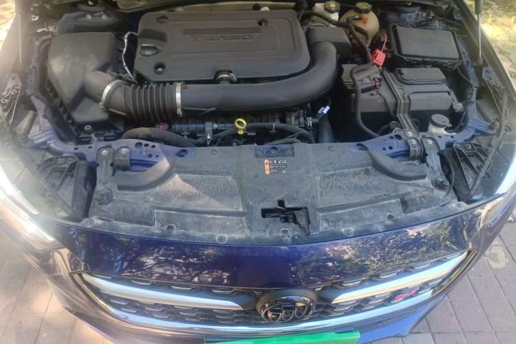 Used Buick Regal 2020 GS 28T Prestige Model Engine Bay