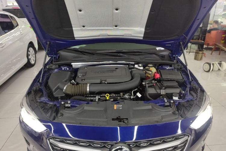 Used Buick Regal 2020 GS 28T Elite Model Engine Bay