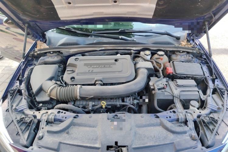 Used Buick Regal 2020 GS 28T Prestige Model Engine Bay