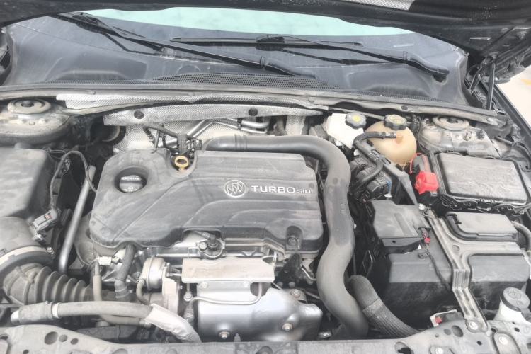 Used Buick Regal 2020 552T Elite Edition Engine Bay